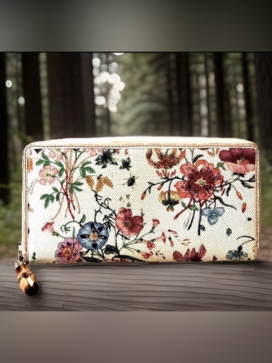 Gucci Handbags - Gucci Floral Cream Canvas Continental Bamboo Tassel Zip Around Wallet Dust bag